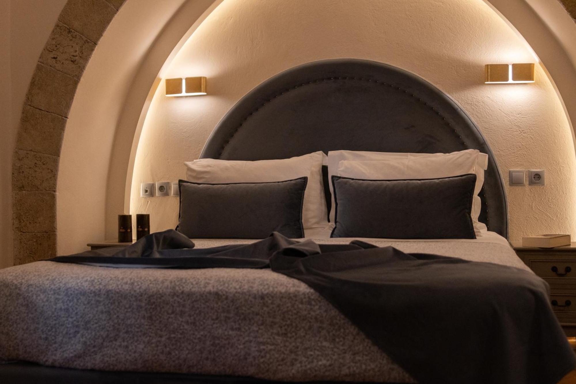 April Luxury Suites (Adults Only) Rhodes City Værelse billede
